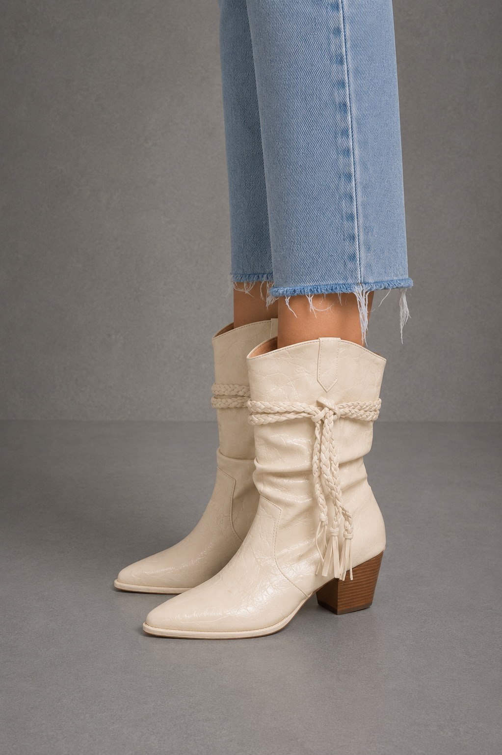 SELENA - BOTINES WESTERN CON FLECOS
