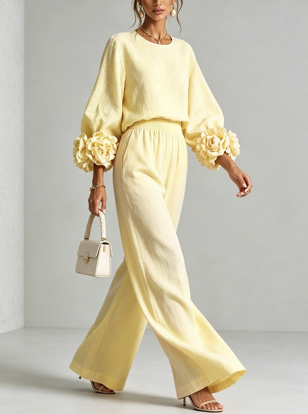 ROSALIE - CONJUNTO DE DOS PIEZAS CON DETALLE FLORAL